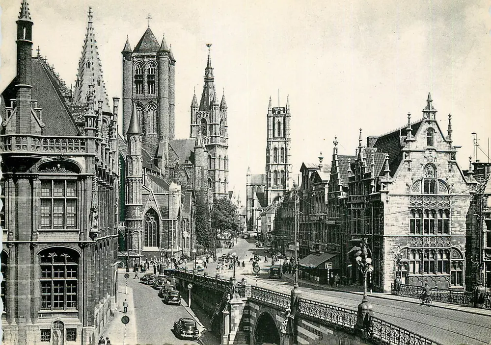 Gent — Kirche St-Nicolas und Kathedrale St-Bavon — photothill - Vorderseite