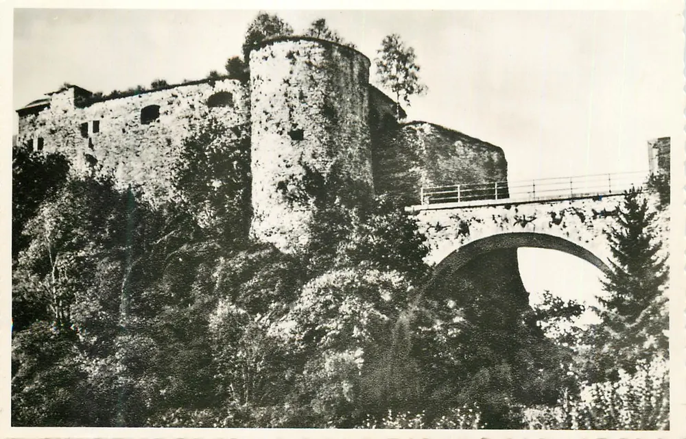 Bouillon — O Castelo-Ponte-levis — Edição Van den Plas, Bouillon 11 - Frente