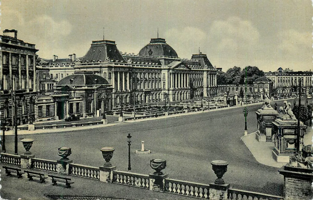 Bruxelas - Palácio Real — vista panorâmica — impressa na Itália, n°7 - Frente