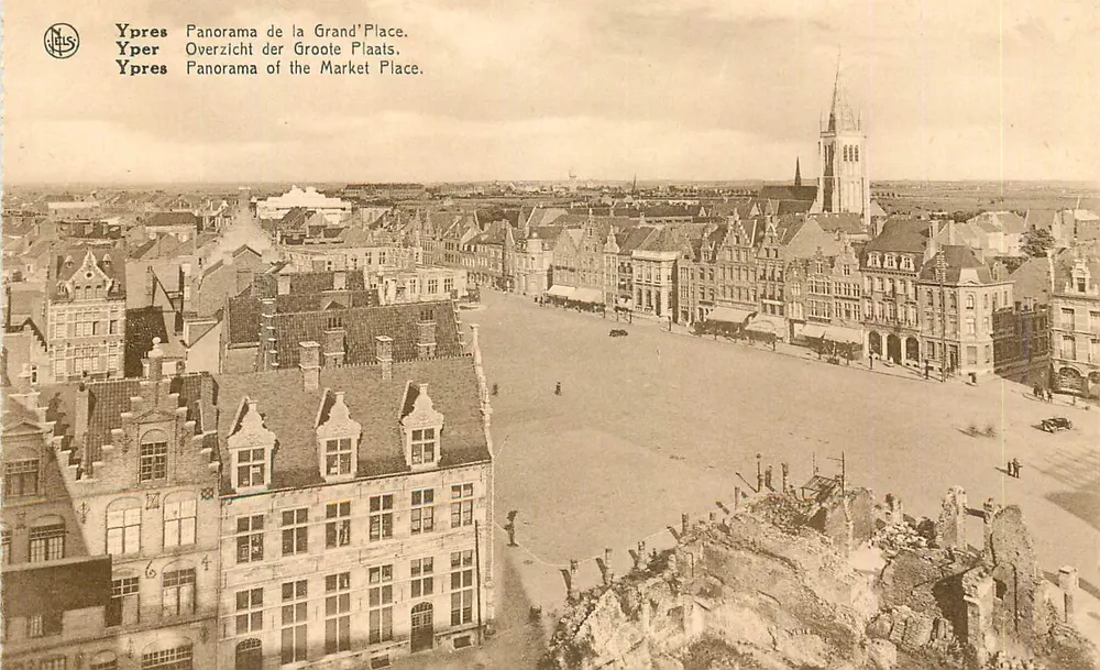 Ypres — Panorama van de Grand'Place — N. JELS - Voorkant