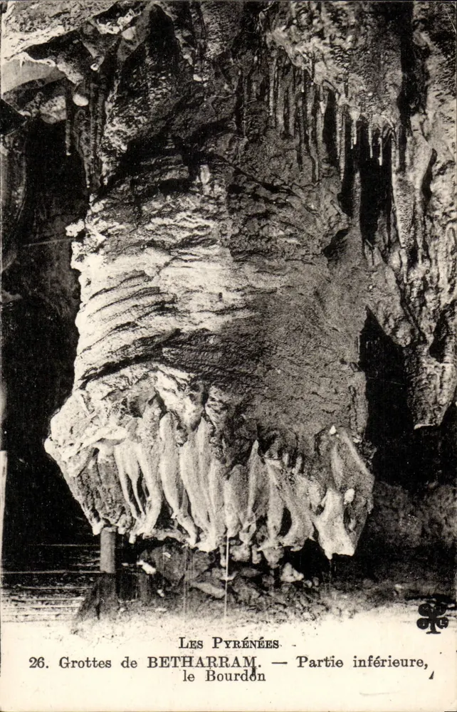 Grutas de BETHARRAM — Parte inferior, o Bourdon — Os Pirineus - Frente