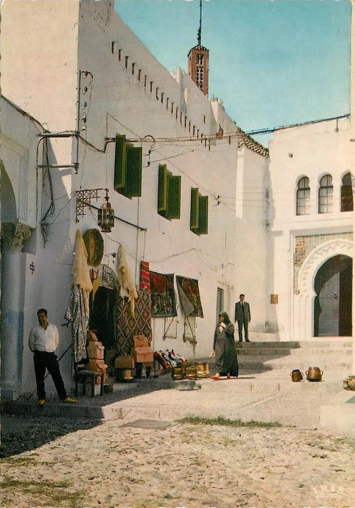 Tanger — Ulica w Kasbah — Hachette - Awers
