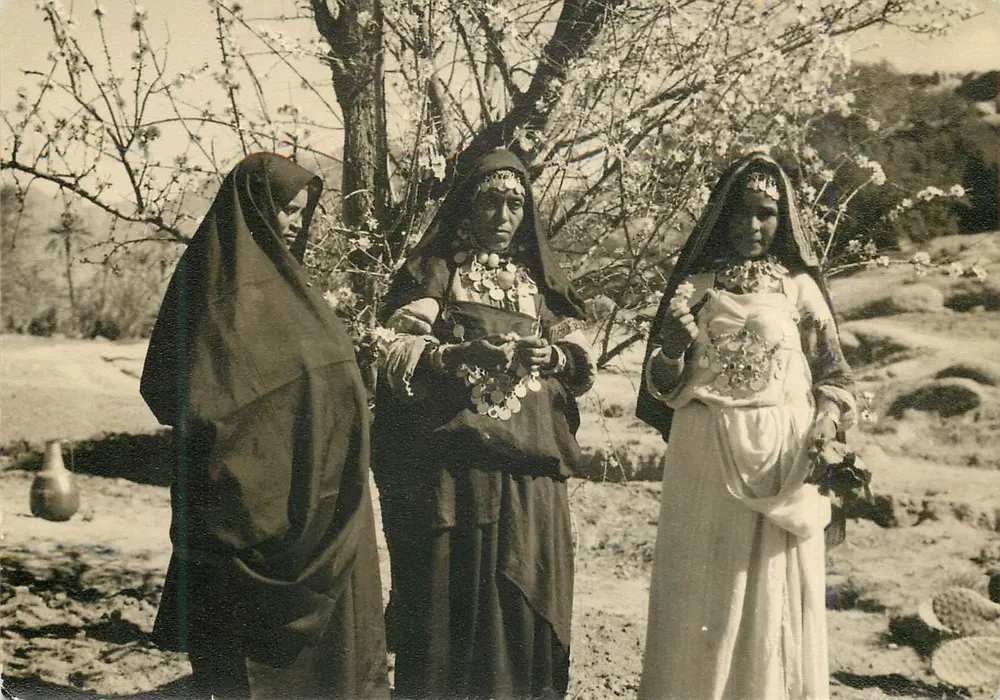 Três mulheres berberes — Agadîr, Marrocos — Foto Bertrand - Marrakech - Frente