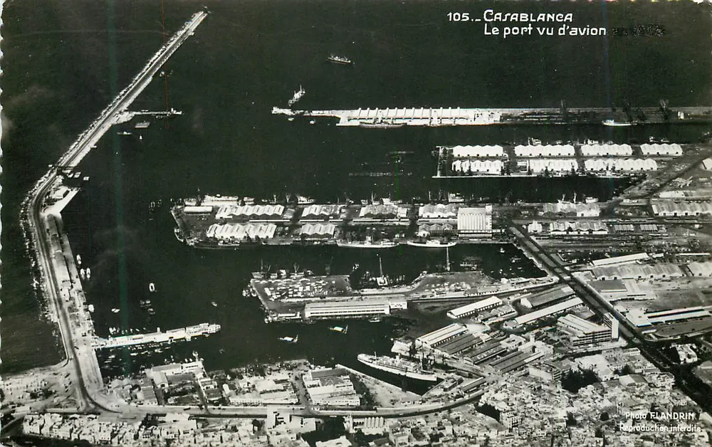 Casablanca — O porto visto de avião — Foto Elandrim - Frente