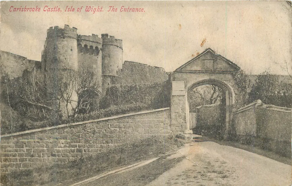 Carisbrooke Castle, Isle of Wight. The Entrance. - Vorderseite