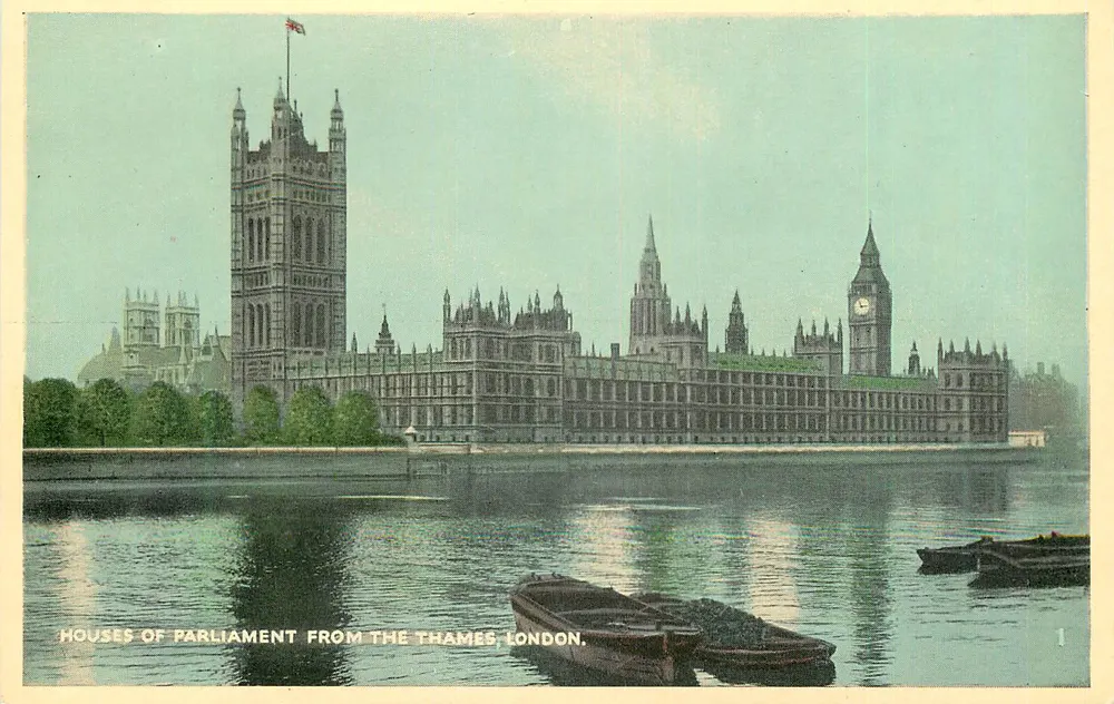 Häuser des Parlaments von der Themse, London — Ansicht des Palastes von Westminster mit der Big-Ben-Turm — Verlag nicht sichtbar - Vorderseite