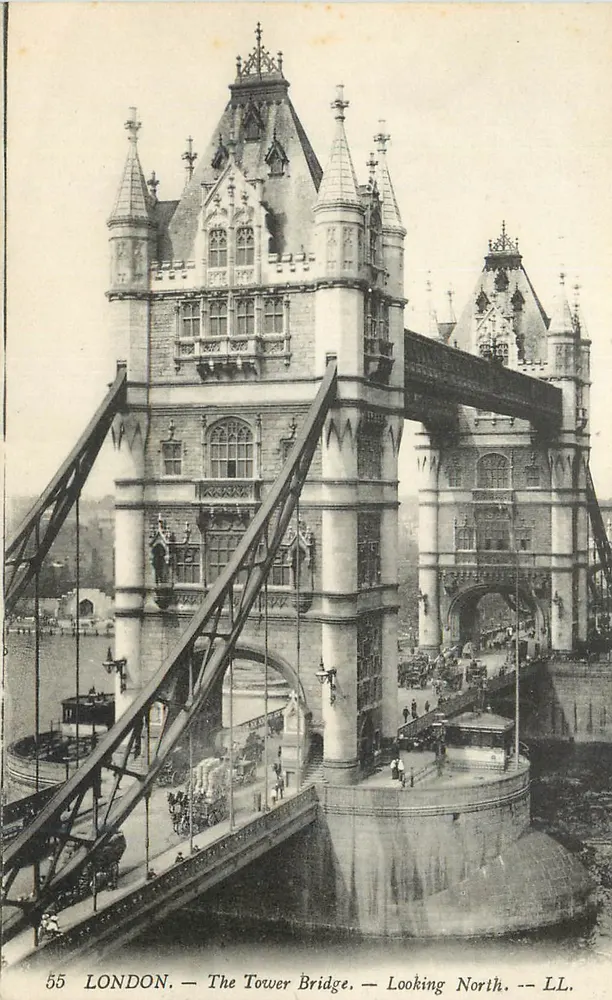 LONDRES — O Tower Bridge — Vista do Norte — LL. — N° 55 - Frente