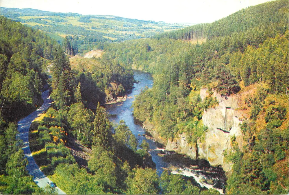 River Beauly — Grand Défilé du Drum Pass, nahe Crask of Aigas — J. Arthur Dixon, Nr. 3886 - Vorderseite