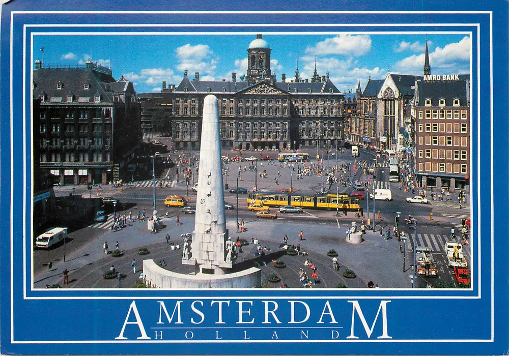 Amsterdam — Place du Dam mit dem Nationaal Monument und dem Palais Royal — Verleger Hamar - Vorderseite