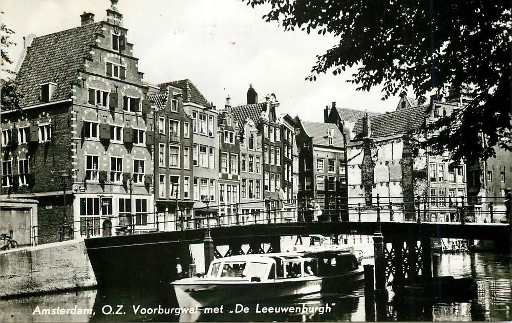 Amsterdam, O.Z. Voorburgwal mit „De Leeuwenburgh” — Verlag EFP, Serie 2:1 - Vorderseite