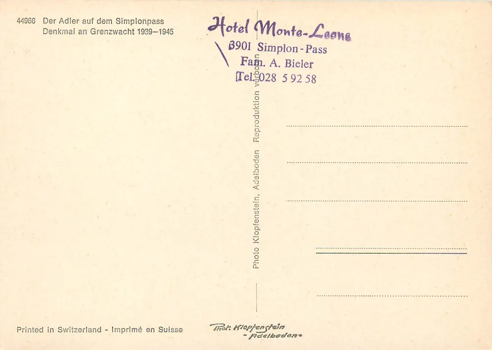 Adlerstein am Simplonpass — Gedenkstein 1939-1945 — Photo Klopfenstein, Adelboden - Rückseite