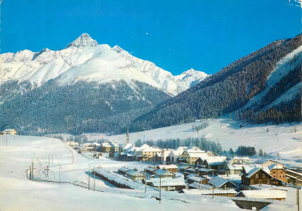 Schanf (Oberengadin) — village enneigé au pied d'un massif alpin — Photo und Verlag Hans Steiner, n°43 - Awers