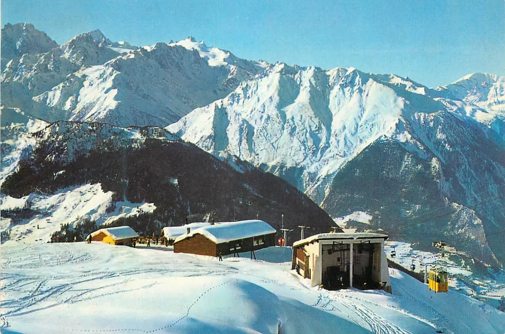 Médran s. Verbier (2200 m) — Stations van de Télécabine en van het Téléphérique van de Attelas — uitgever Klopfenstein AG - Voorkant