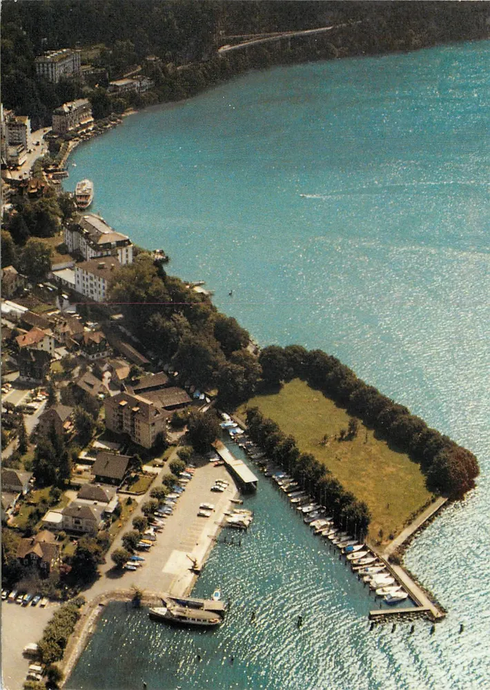 Platz der Auslandschweizer (Brunnen/Schweiz) — Luftbild des Sees und des Ufers — Verlag Bulletin-Réponse TP 1190 - Vorderseite