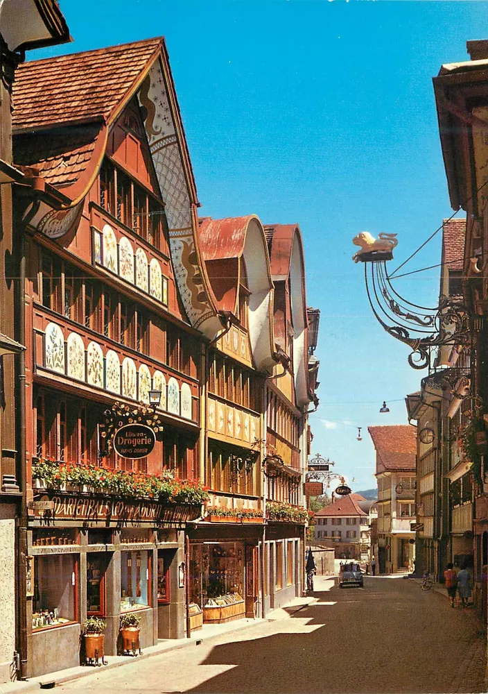 Hauptgasse em Appenzell — rua principal — foto Gross, St. Gallen - Frente