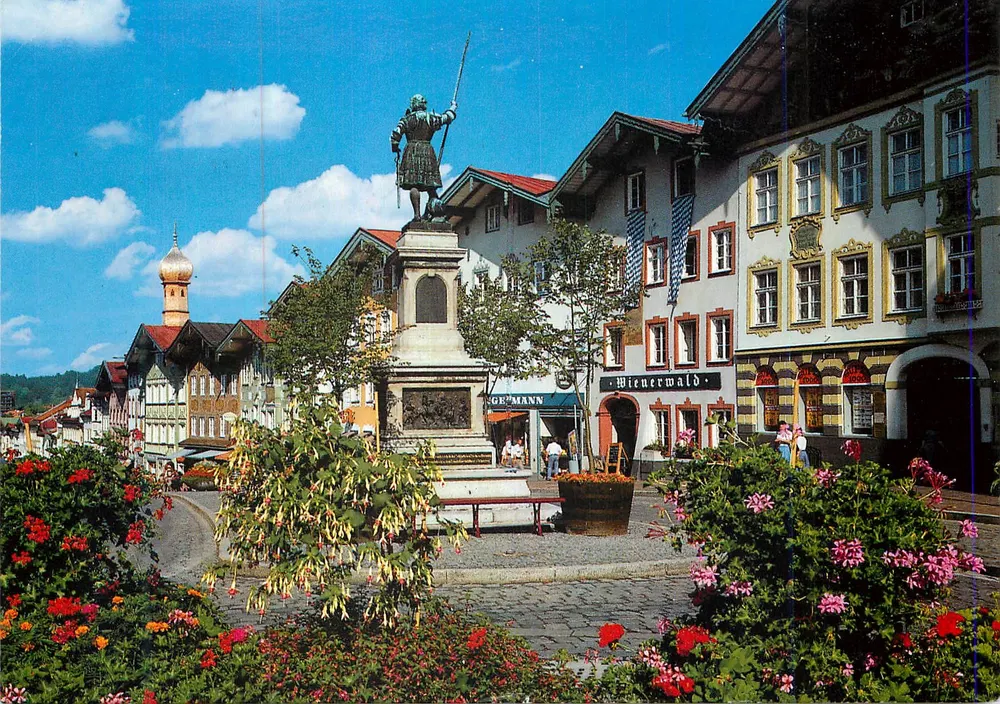 Bad Tölz — Praça do mercado com estátua — Fotoverlag Huber, Nr. 8793 - Frente