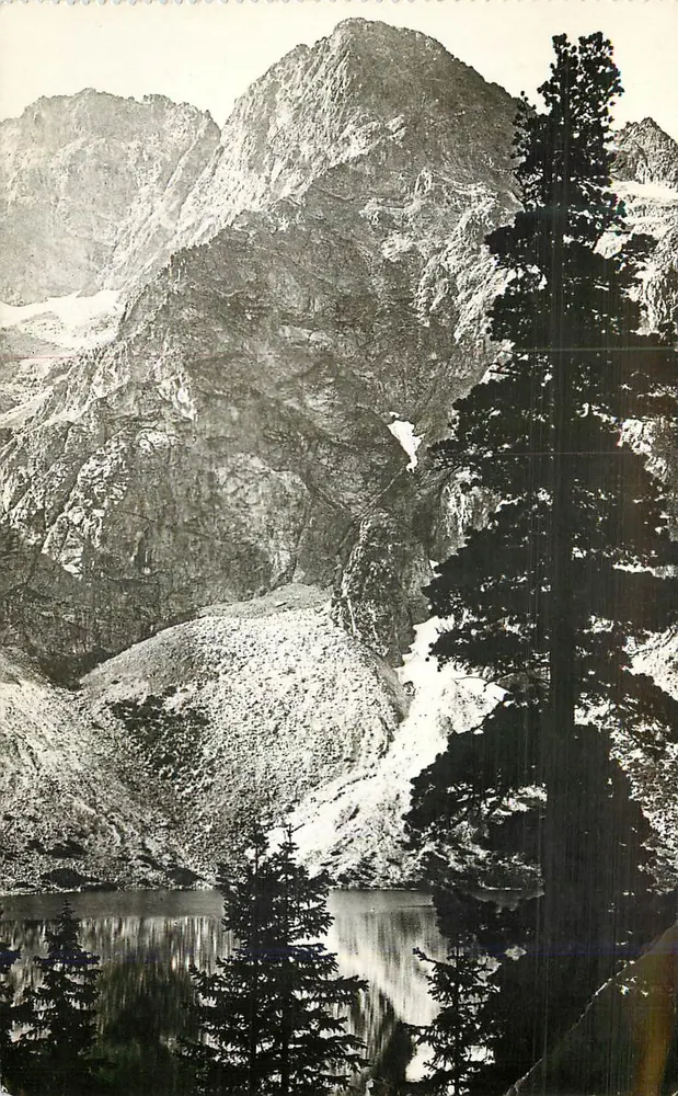 Tatry — Mięguszowiecki Szczyt sopra il Mare Occhio — fot. S. Zwoliński - Recto