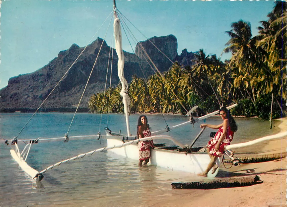 Bora-Bora — Pirogue a vela na praia do hotel BORA-BORA — Edição J.H. Labayssé & Sons Pty Ltd - Frente