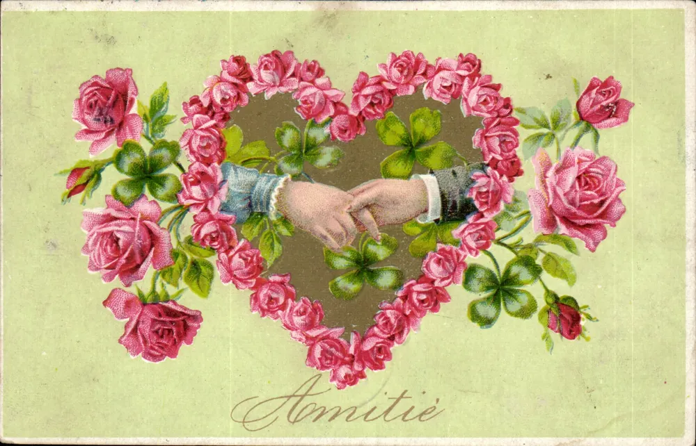 Amizade — duas mãos se apertando em um coração de rosas — Postkarte Serie 2024 - Frente