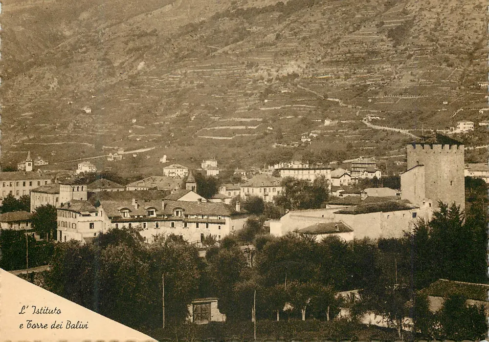 O Instituto e Torre dos Balivi — vista panorâmica — Edições Marconi, Gênova, n° 7-39-XVII - Frente