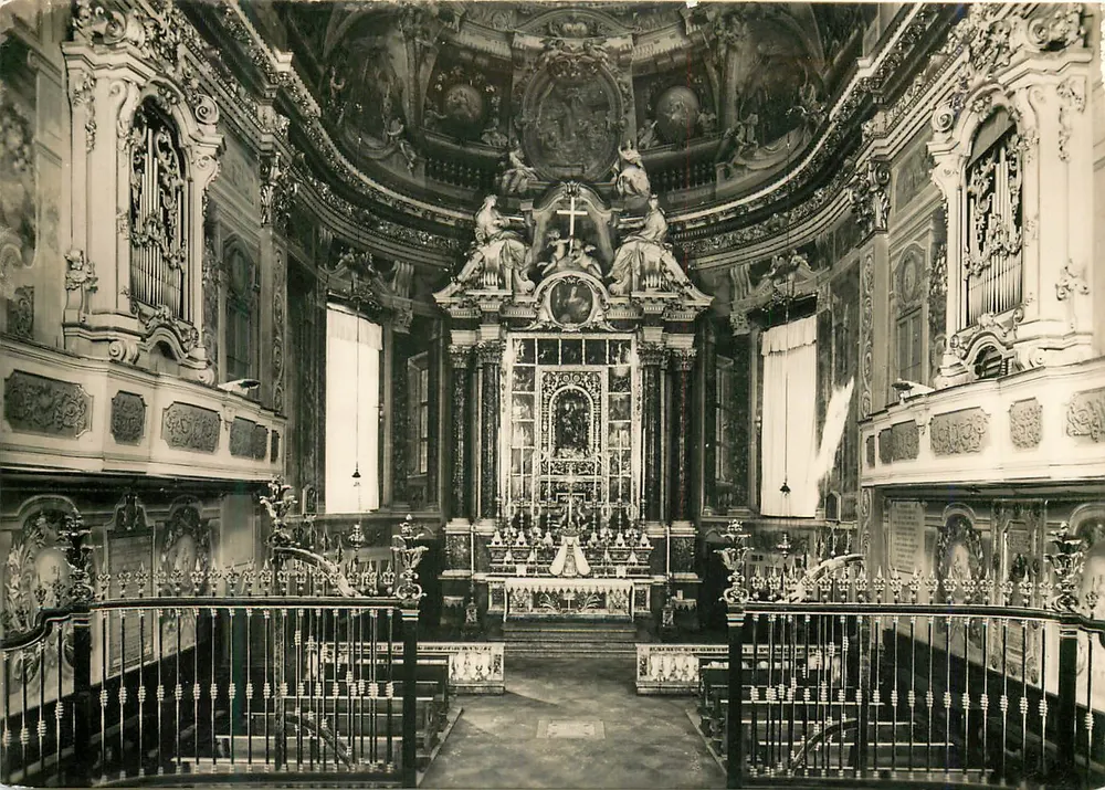 Bologna — Basilica of S. Domenico — The Rosary Chapel (17th century) - Front