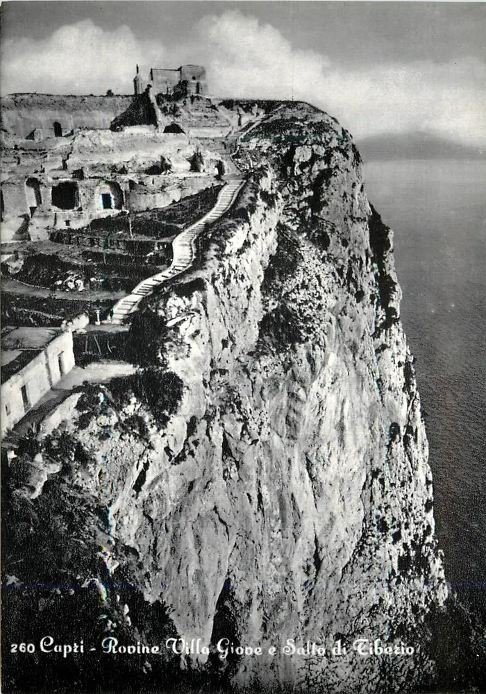 Capri - Ruinen der Villa Giove und Salto di Tiberio - Vorderseite