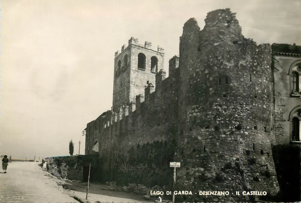 Lago di Garda - Desenzano - Il Castello — ruines du château avec tour et muraille, éditeur M. Rossi Brescia, n° 38 - Recto