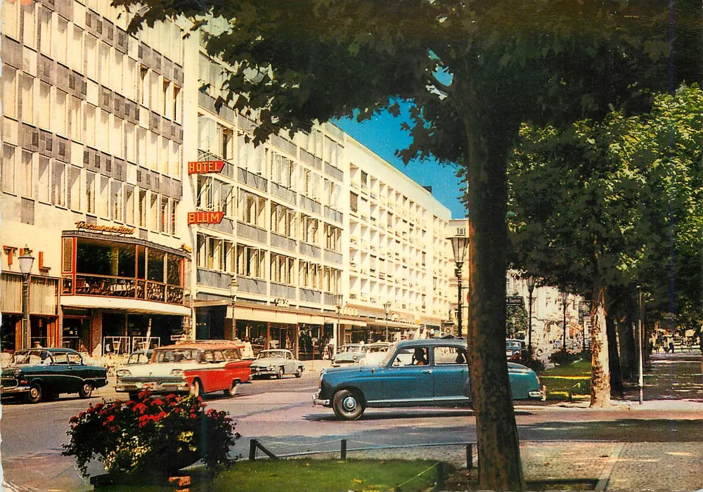 Hôtel Blum — Wiesbaden — éditeur non visible - Recto