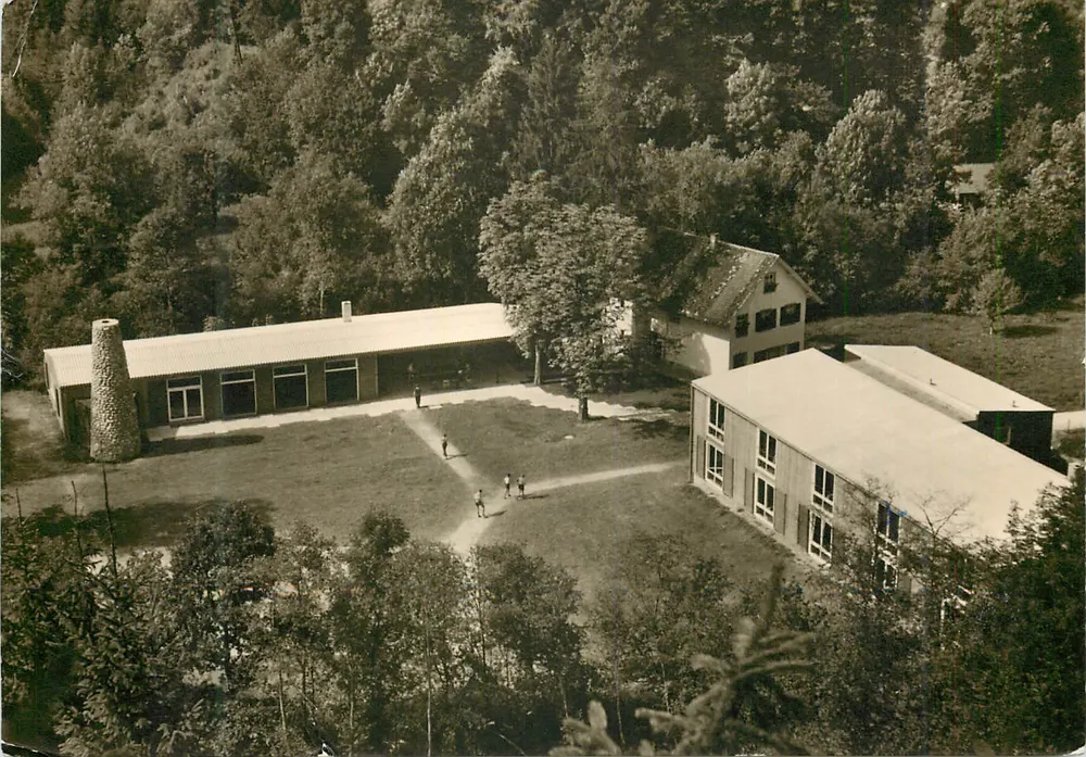 Ferienheim Haslachmühle — Wald und Gebäude — Deutsche Bundespost - Vorderseite