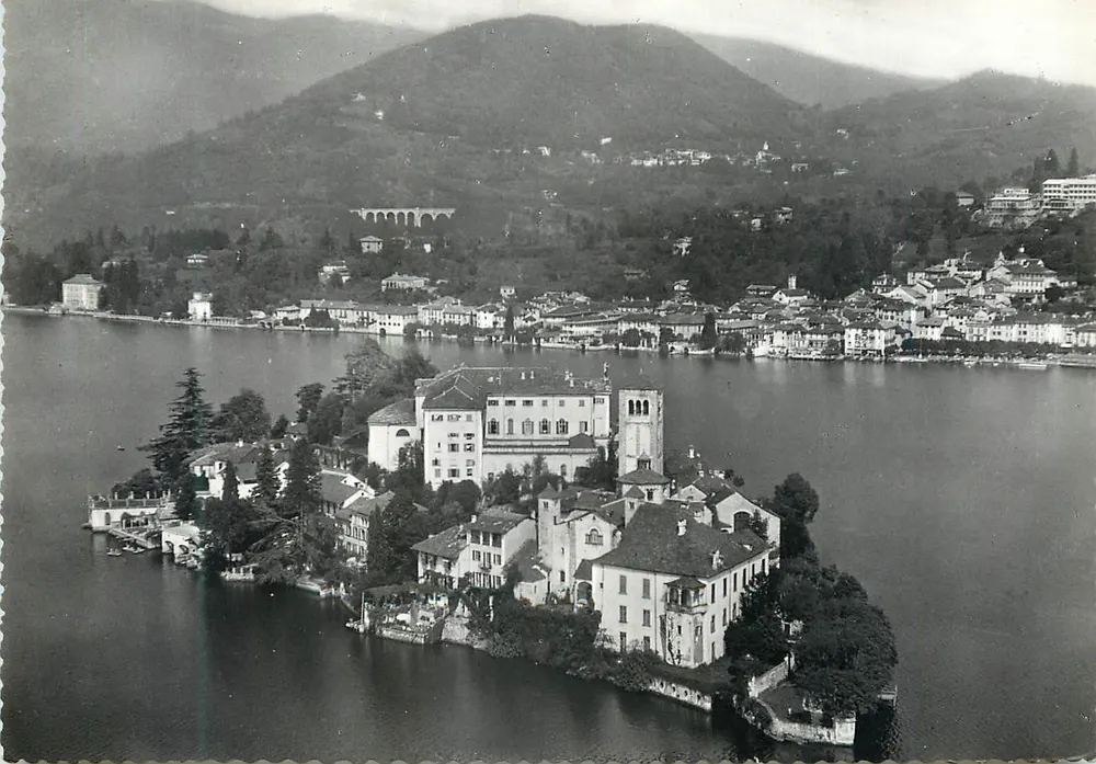 Lake Orta - Island of St. Giulio from the air — Reggiori, no. 15555 - Front