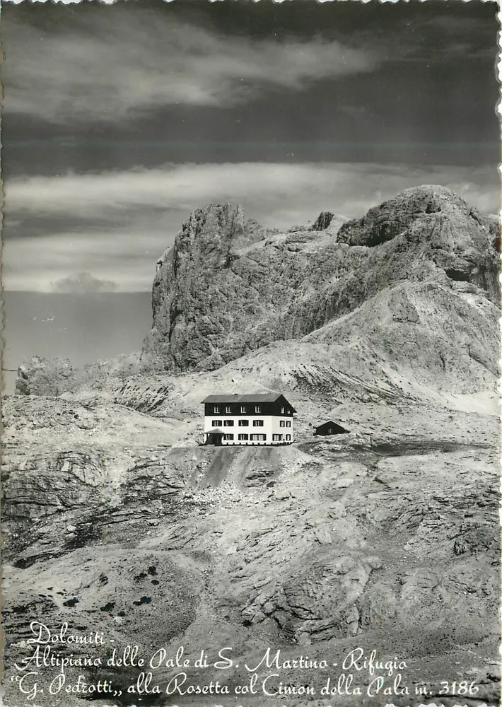 Dolomiten - Altipiano delle Pale di S. Martino - Rifugio G. Pedrotti, alla Rosetta col Cimon della Pala m. 3186 - Vorderseite