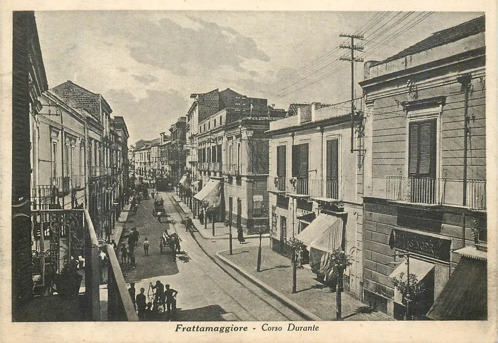 Frattamaggiore - Corso Durante — vista de rua com pedestres e veículos — editor Maria Del Prete, n° 1860 - Frente