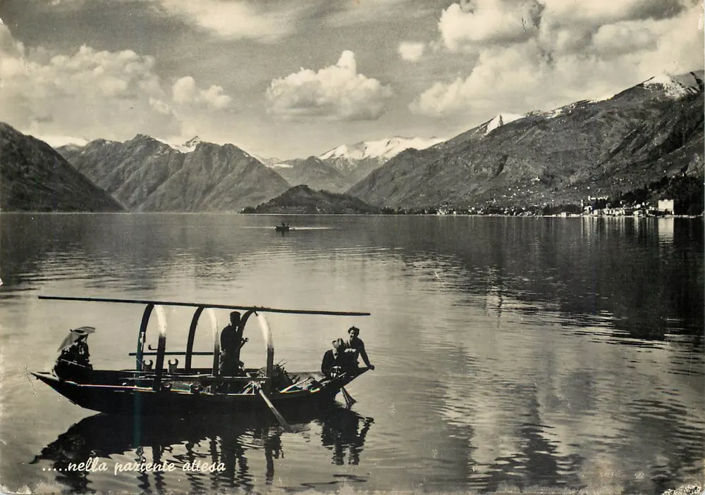 Lago di Garda — vista lacustre com barco a remos — Ed. S. SAMPIETRO n°433 - Frente
