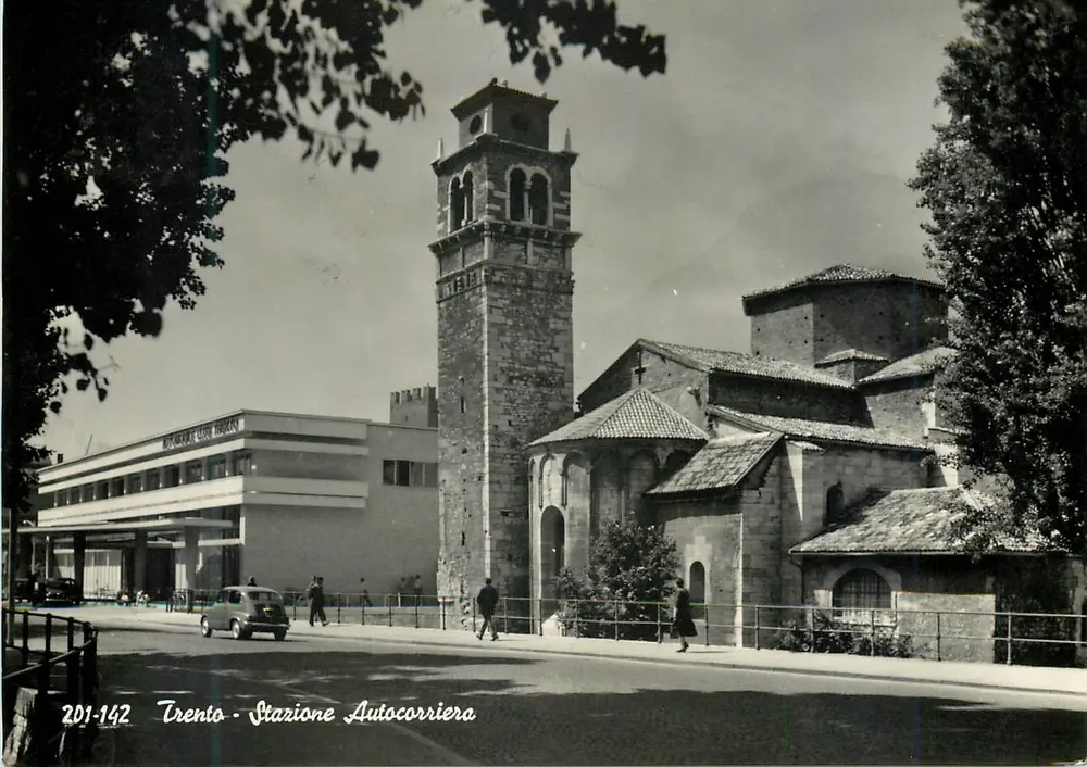 Trento - Estação de Autocorriera — editor FOTO EDIZIONI GHEIDINA - CORTINA - Frente