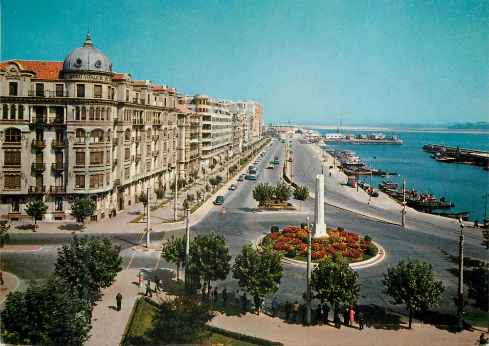 Santander — Avenue Castelar and small port — Dominguez Madrid - Front