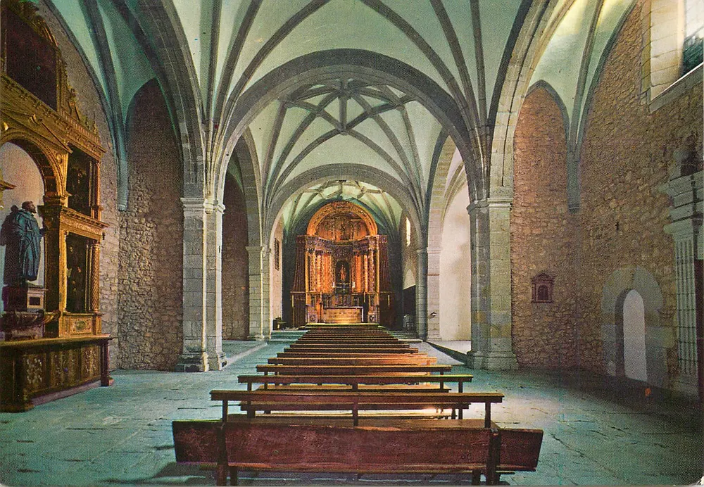 Santillana del Mar — Église Regina-Cœli — Garcia Garrabella y Cía. - Recto