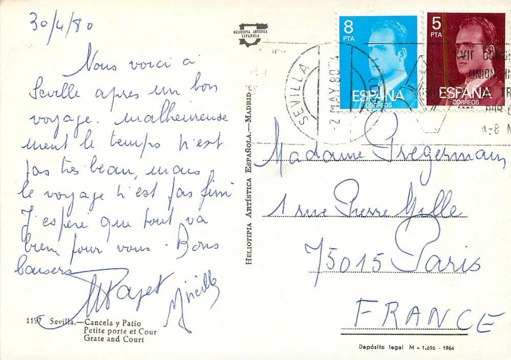 Sevilha — Cancela y Patio — Pequena porta e pátio — Heliotipa Artística Española, n°1197 - Verso