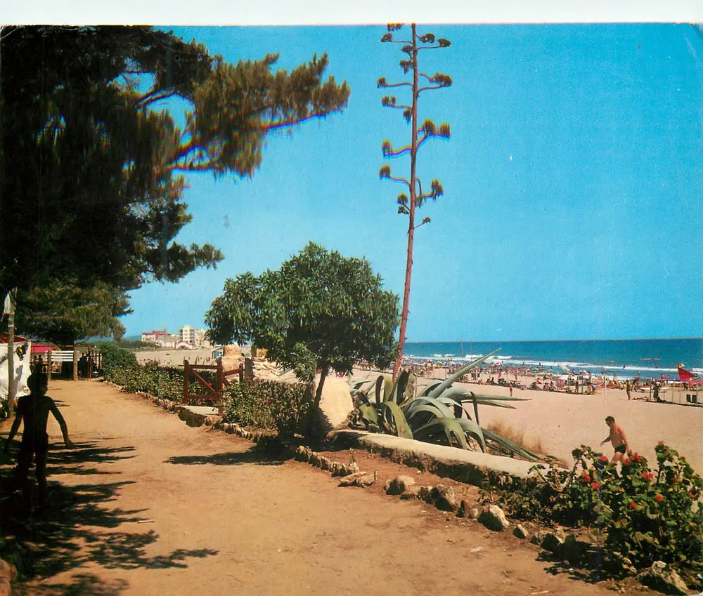 Costa Dorada Tarragona — Strand van Torredembarra — Kleurfoto Raymond - Voorkant