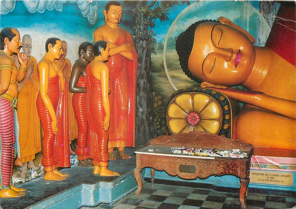 Reclining Buddha bei Pāgoda Sēnā — Bellanwila Rajamāha Vihāraya — Verlag Lauth de Silva - Vorderseite