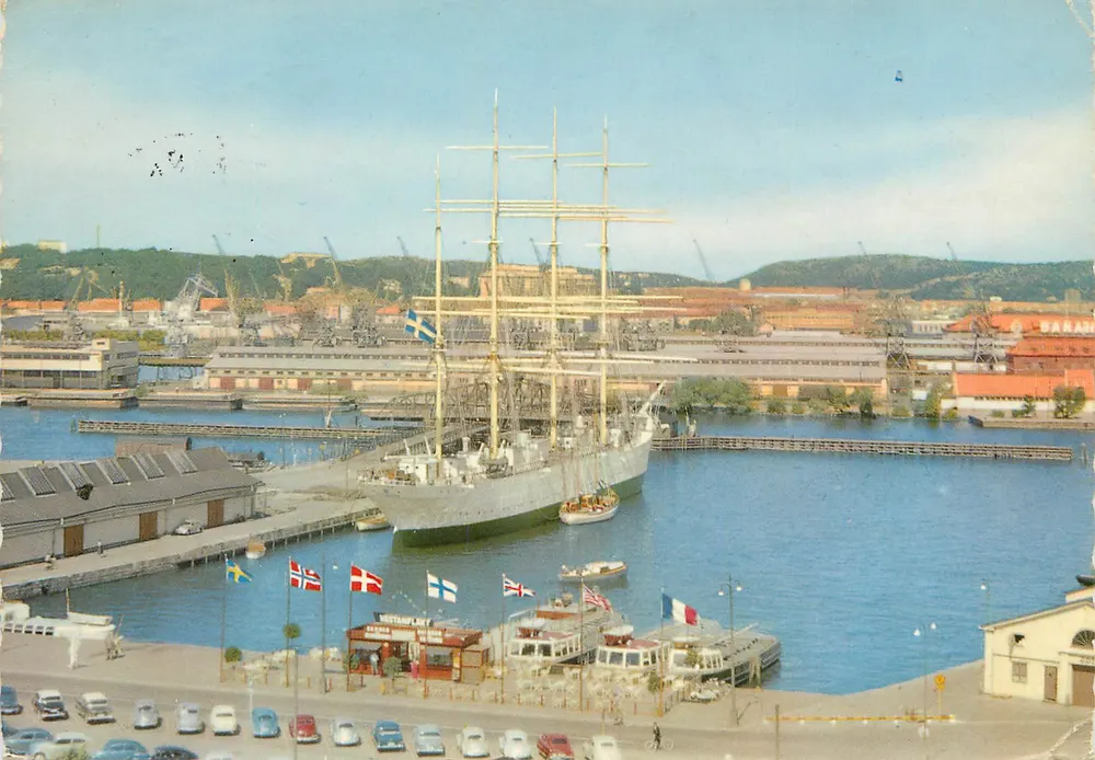 Göteborg. Hamnen med "Viking" — vue du port avec le trois-mâts "Viking" — éditeur AB Tollin & Wikenson, n°109 - Recto