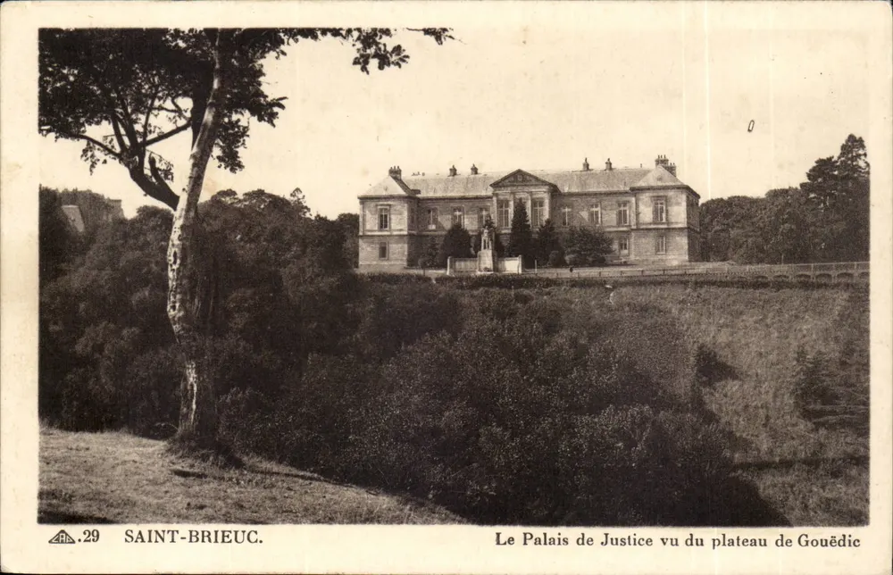 Saint-Brieuc — Ansicht des Gerichtsgebäudes vom Gouëdic-Plateau — Verlag La Gruière, Maison Marcel Robert - Vorderseite