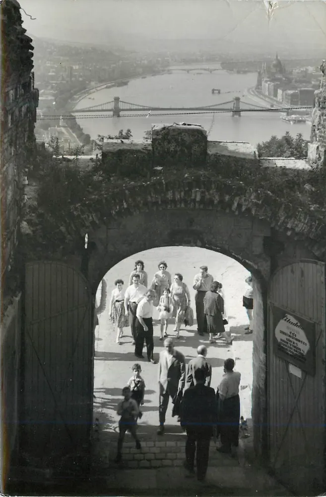 Budapest. Citadelle — Treppe der Terrasse — Foto: Gere M. T. I. - Recto