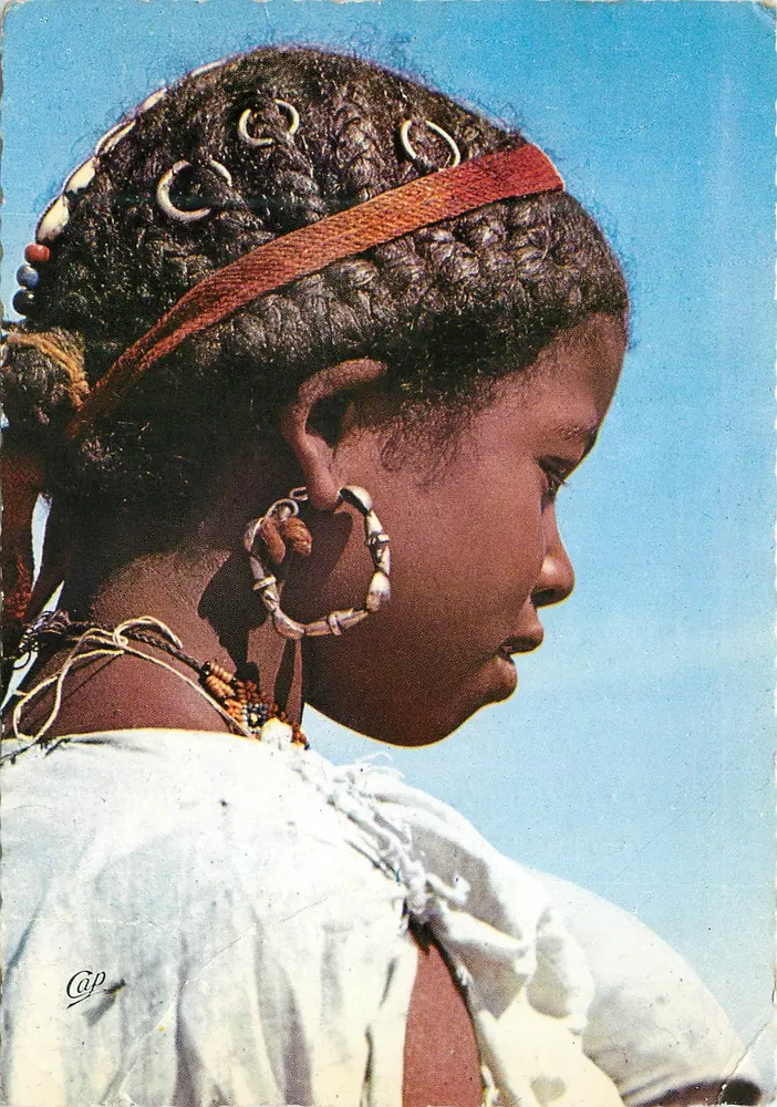 Jovem Mauresca — A Moorish Girl — EKTACAP - Frente