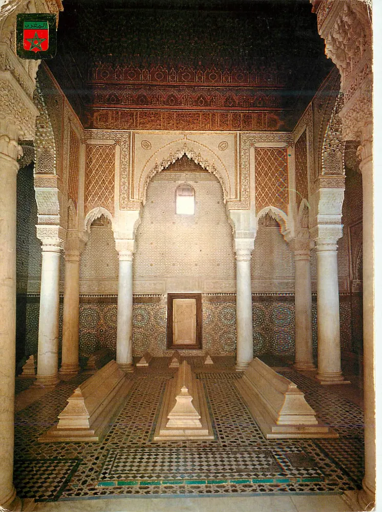 Tumbas Saadias — Marrakech — Komaroc SA - Frente