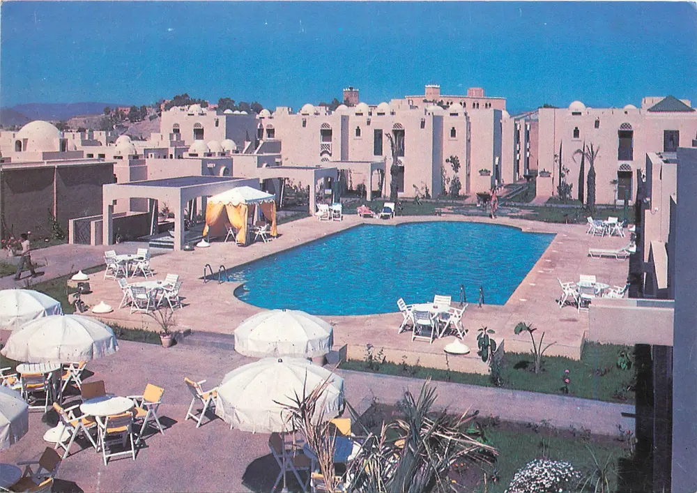 Hôtel Karam - Ouarzazate — Maroc Infini — CREATEC Editions - Frente