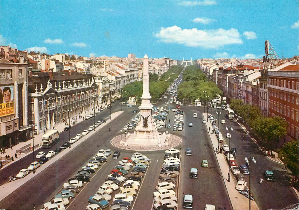 Place des Restaurateurs i Avenue de la Liberdade — Lizbona — wydawca SAGOR - Awers