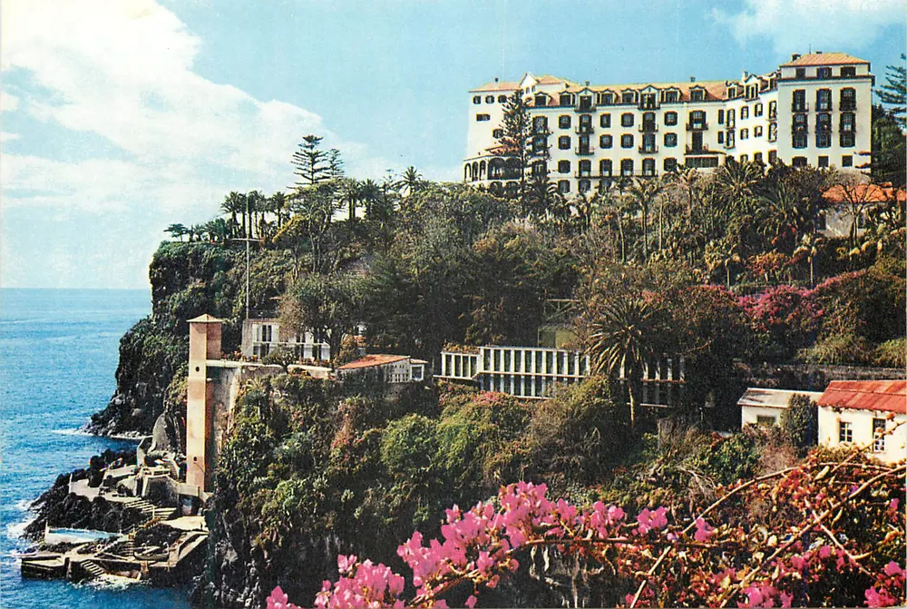 Madeira — Private Gardens and Pool of the Reid Hotel — Verlag Arthur Dixon Ltd, Nr. 538 - Vorderseite