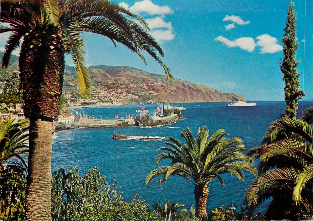 Funchal (Madeira) — Oosterse uitzicht — Copyright by Hans Huber KG, n° MD 106 - Voorkant