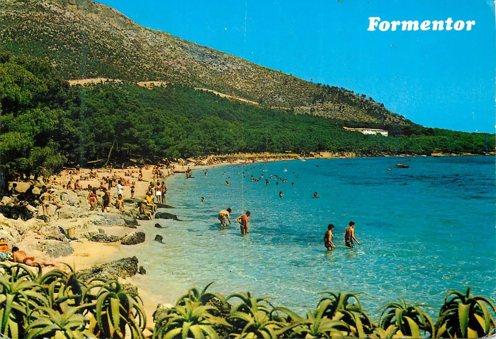 Formentor — belebte Bucht — Verlag MALLORCA (Balears) España - Vorderseite
