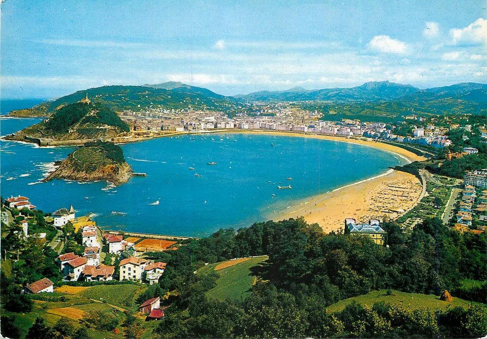 San Sebastián — Vue générale du Mont Igueldo — H. Fournier, S.A. - Vitoria - 1968 - Recto